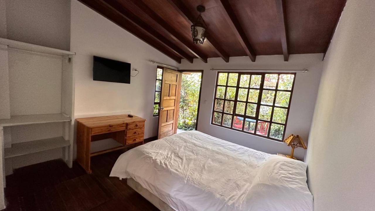 Campus Residencias Bed and Breakfast Quito Buitenkant foto