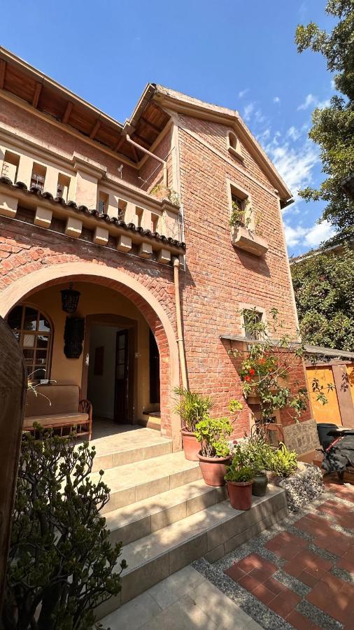 Campus Residencias Bed and Breakfast Quito Buitenkant foto